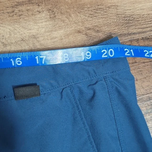 Patagonia Hydropeak Hybrid Walk Shorts • Size 40 • Tidepool Blue (Dark Teal) - Picture 8 of 9